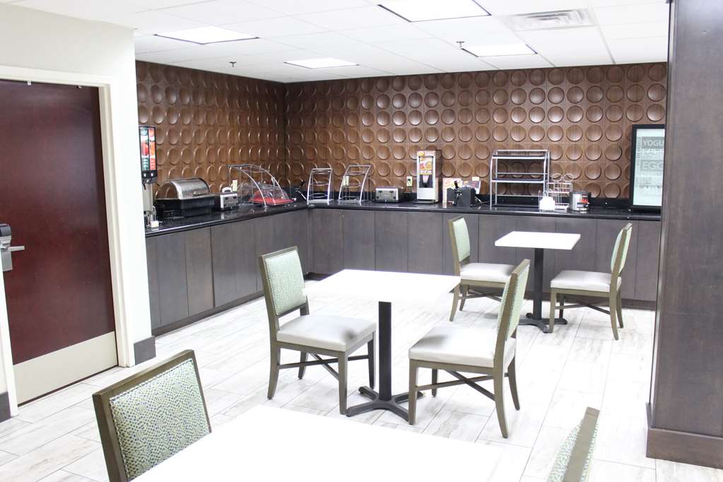 Wingate by Wyndham Savannah I 95 North - photo 8