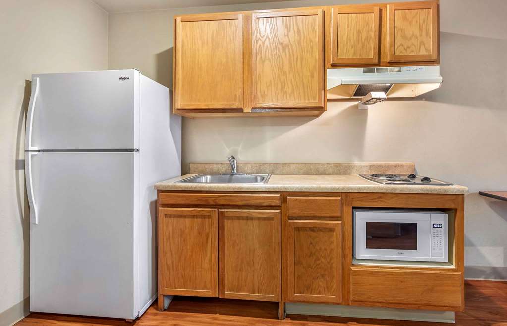 Extended Stay America Select Suites Pensacola Northwest - photo 24