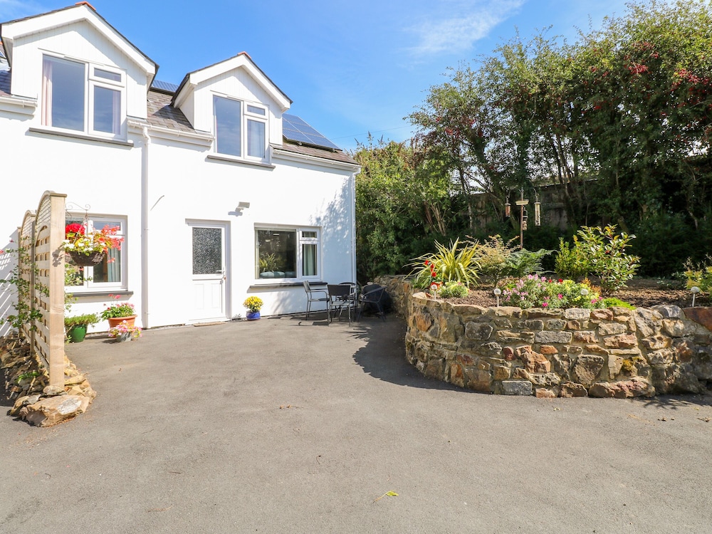 Little Freestone in Kilgetty, United Kingdom