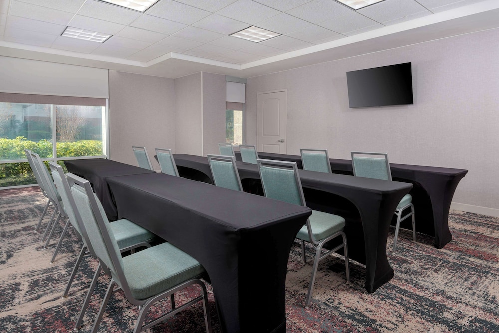 Homewood Suites by Hilton Tampa Airport Westshore - photo 38