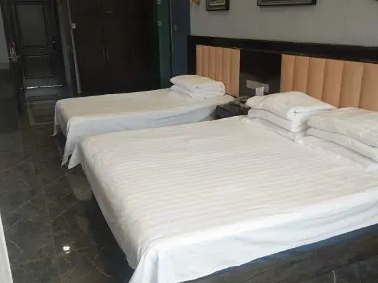 Hotels in the Tower in Chifeng, People's Republic of China