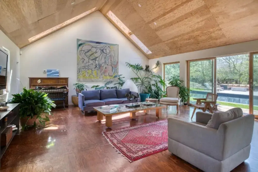 Spacious 5 BR 4 Bath Pool in East Hamptons — 4-Star Luxury Hotel in East Hampton, United States