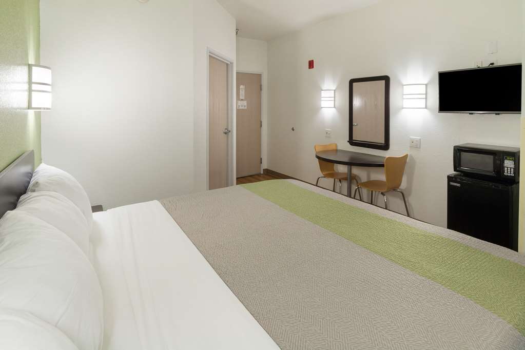 Motel 6 Hillsboro TX - photo 15