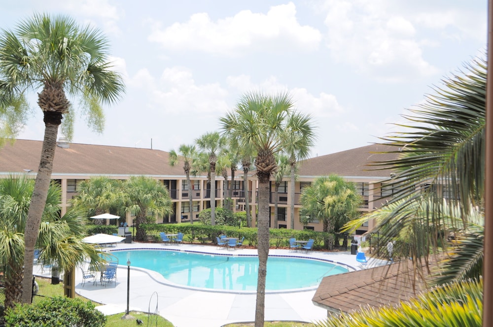 Apm Inn & Suites - last minute hotel in Jacksonville