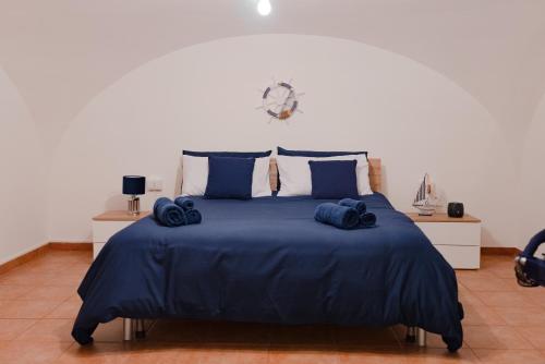 Blue Angel Oak Apartment — 4-Star Luxury Hotel in Bari, Italy