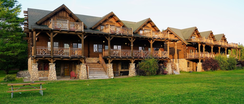 Ampersand Bay Resort - photo 29