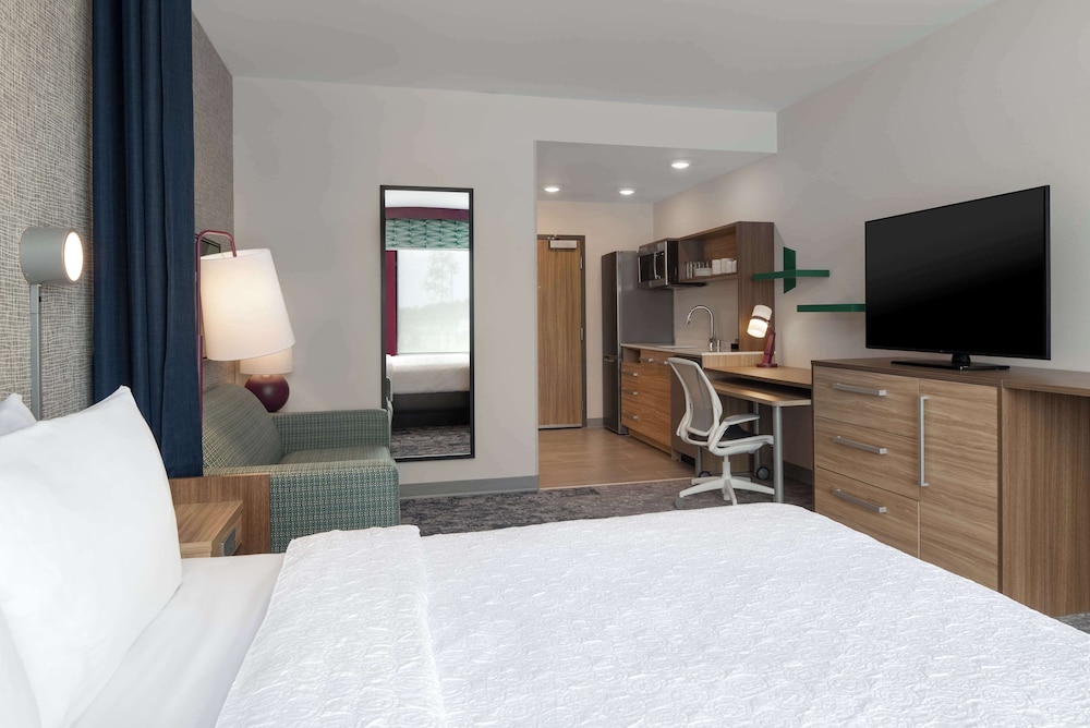 Home2 Suites by Hilton Sheboygan - photo 6