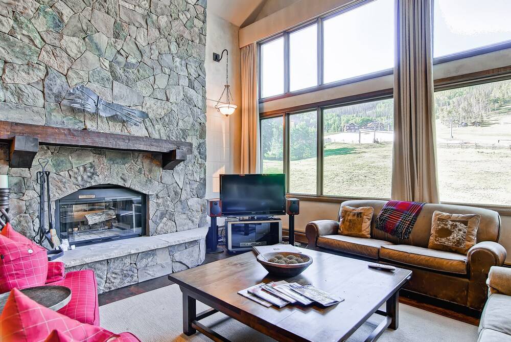 Highlands Slopeside by East West Hospitality - photo 252