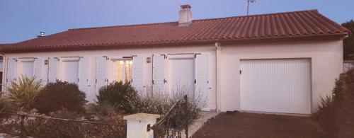 La Genetouze - last minute hotel in Unknown City