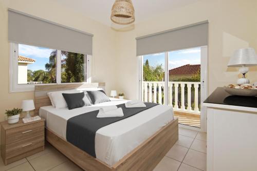 Nissi Dreams Villa