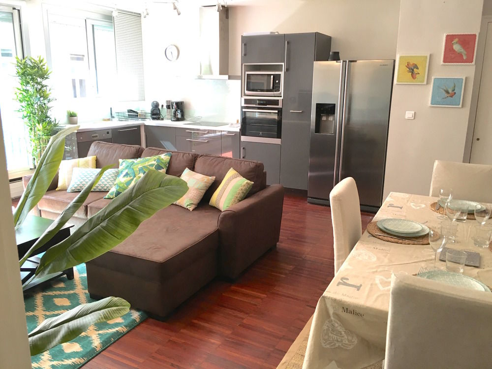 Le Perfect Sainte Catherine in Bordeaux, France