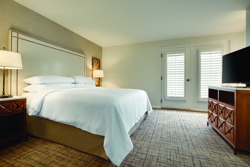 Embassy Suites by Hilton Scottsdale Resort - photo 7