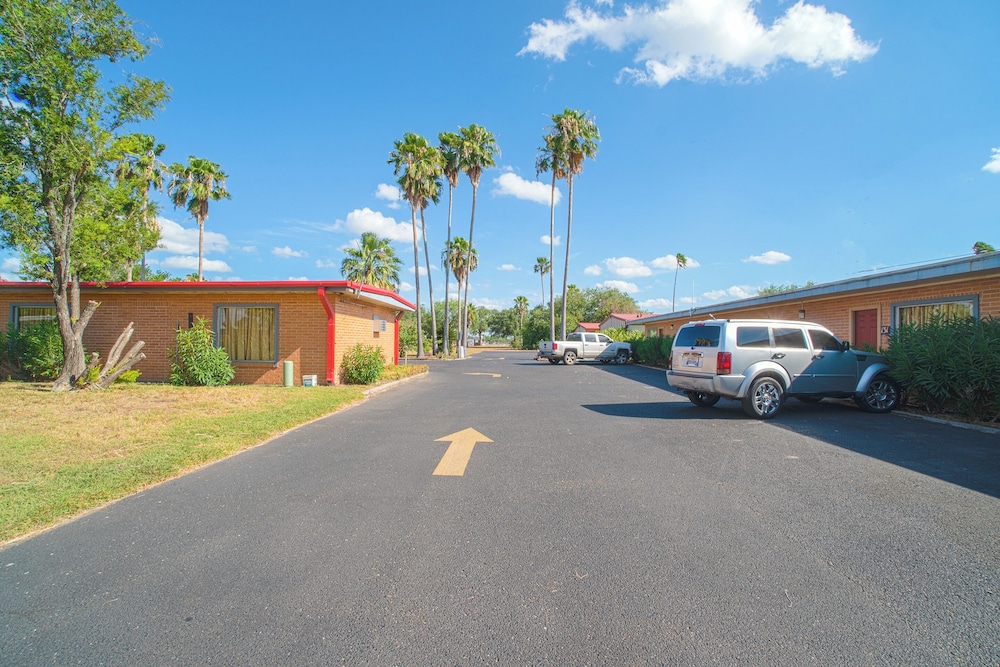 Vali Ho Motel By OYO Weslaco Mercedes - photo 67