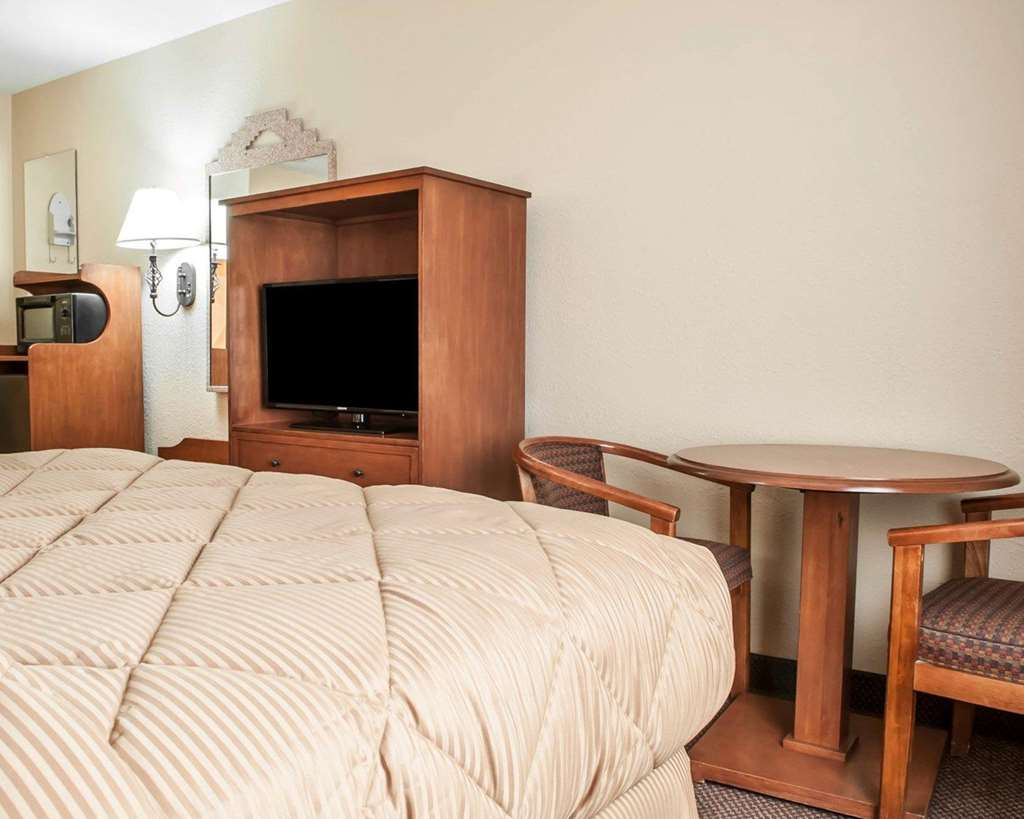 Econo Lodge Las Cruces University Area - photo 9