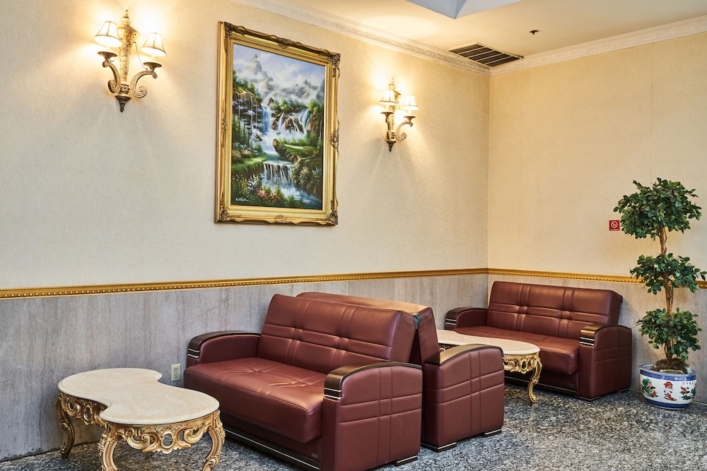 Flushing Hotel - photo 8
