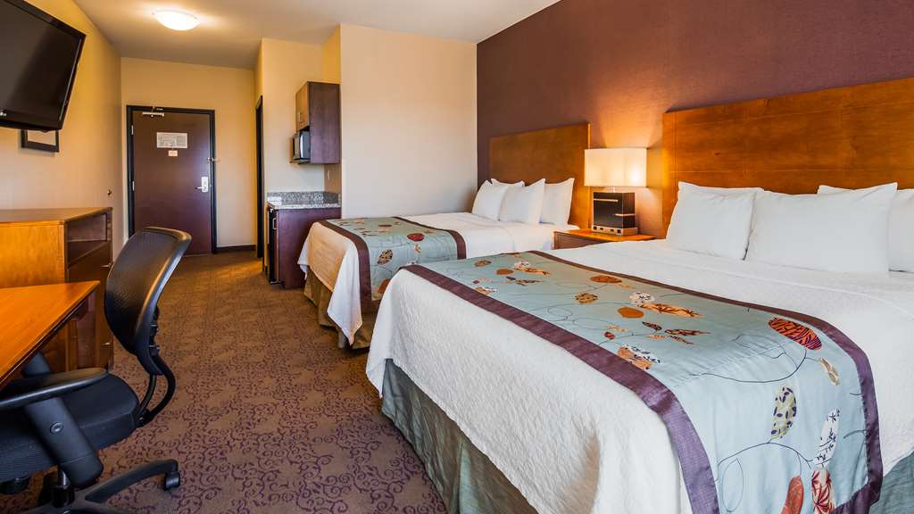 Best Western Plus Carousel Inn & Suites - photo 7