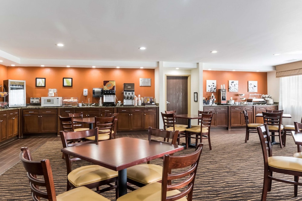 Sleep Inn North Liberty - photo 56