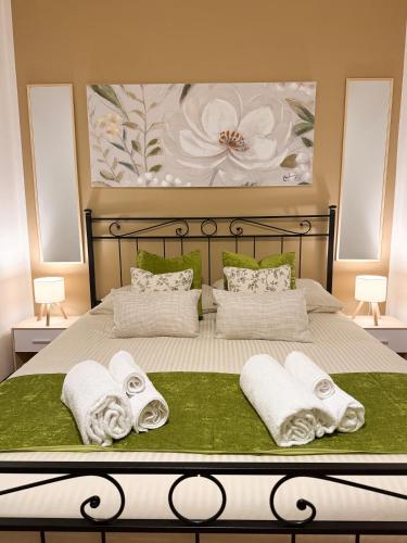 NEW St Peter Roman holidays 1953 — 4-Star Luxury Hotel in Rome, Italy