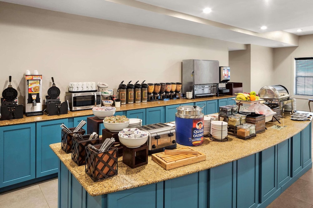 Country Inn & Suites by Radisson Baltimore North MD - photo 19