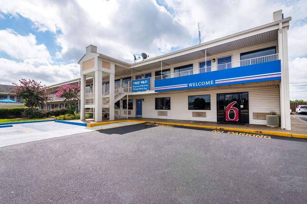 Motel 6 Anniston AL - photo 6