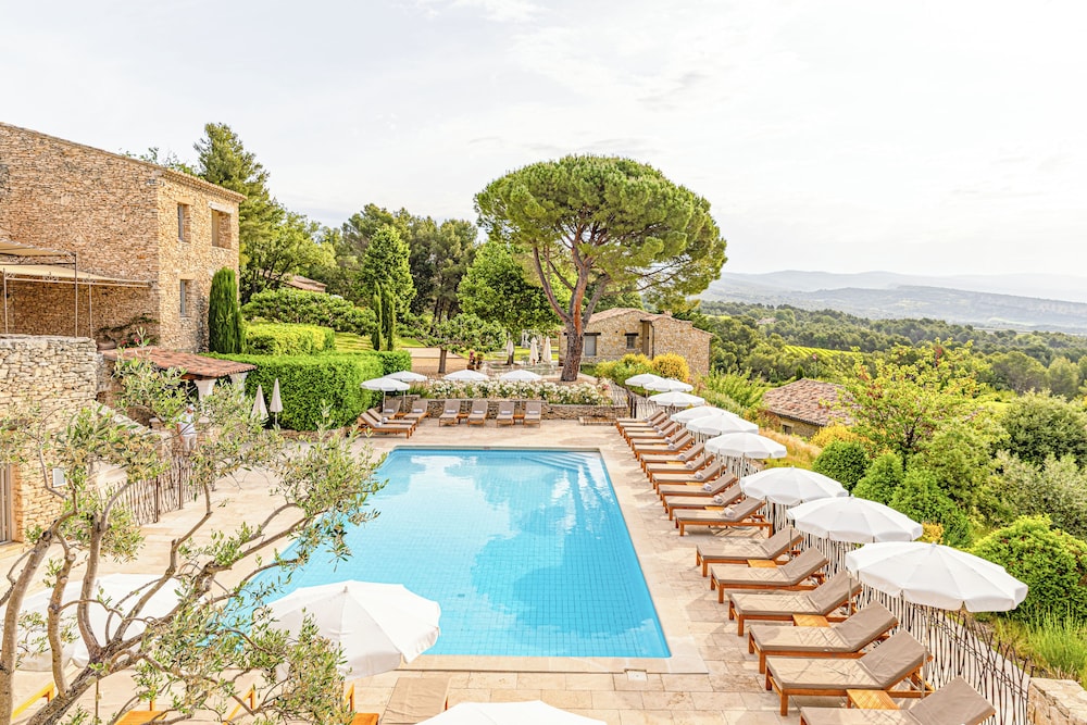Mas des Herbes Blanches Hotel & Spa Relais & Chateaux — 5-Star Luxury Hotel in Gordes, France