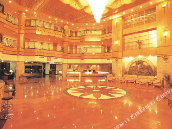 Hualong Hotel - last minute hotel in Jin'an