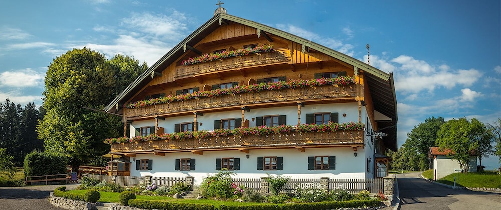 Landgasthof Fischbach — hotel in Wackersberg