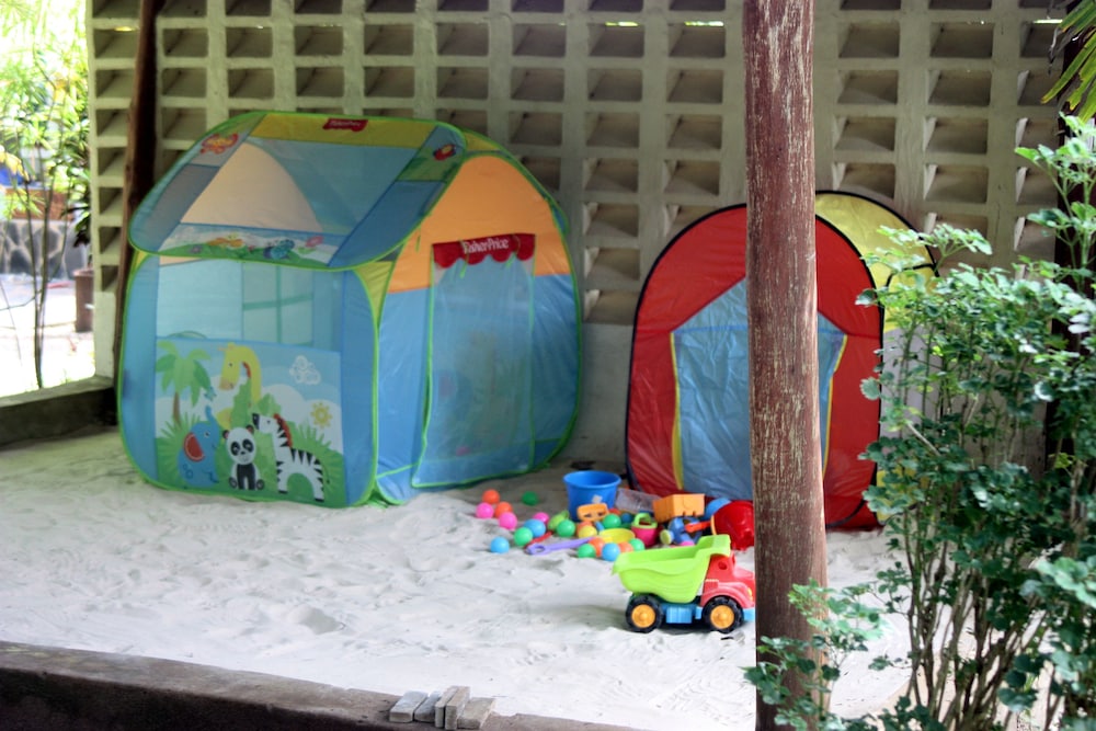 Children's play area - outdoor