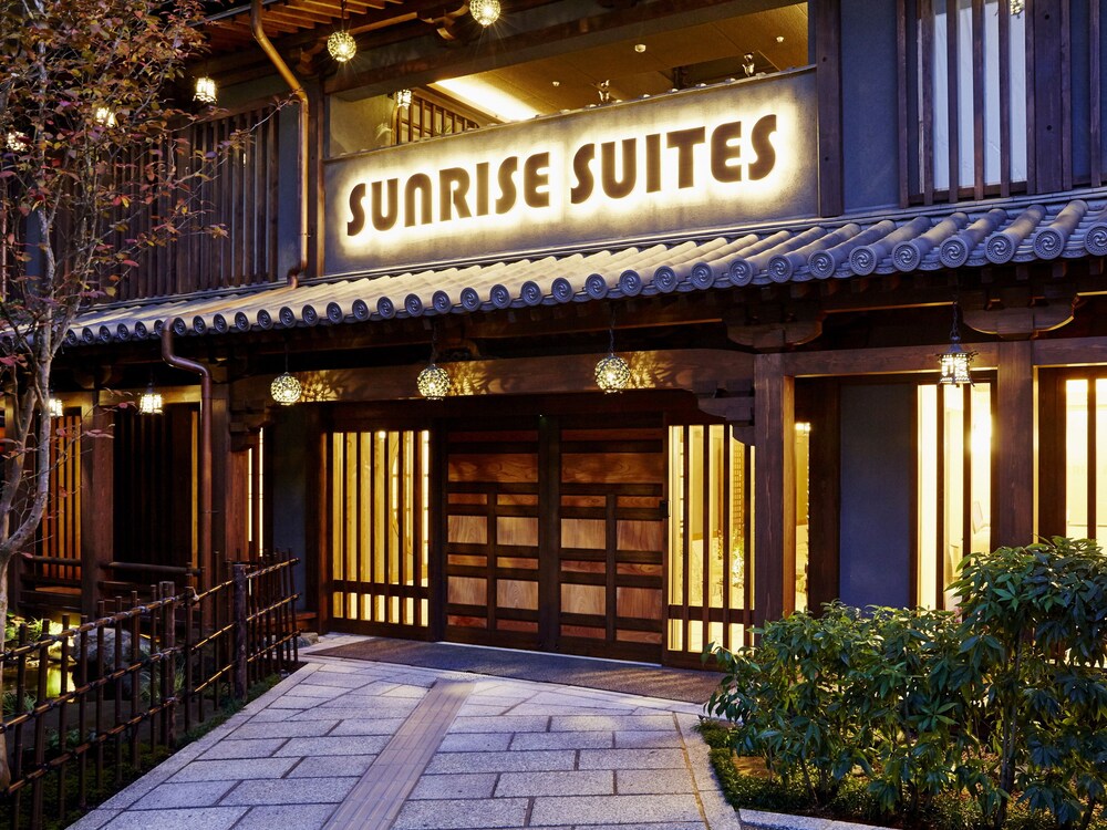 Sunrise Suites - last minute hotel in Kyoto