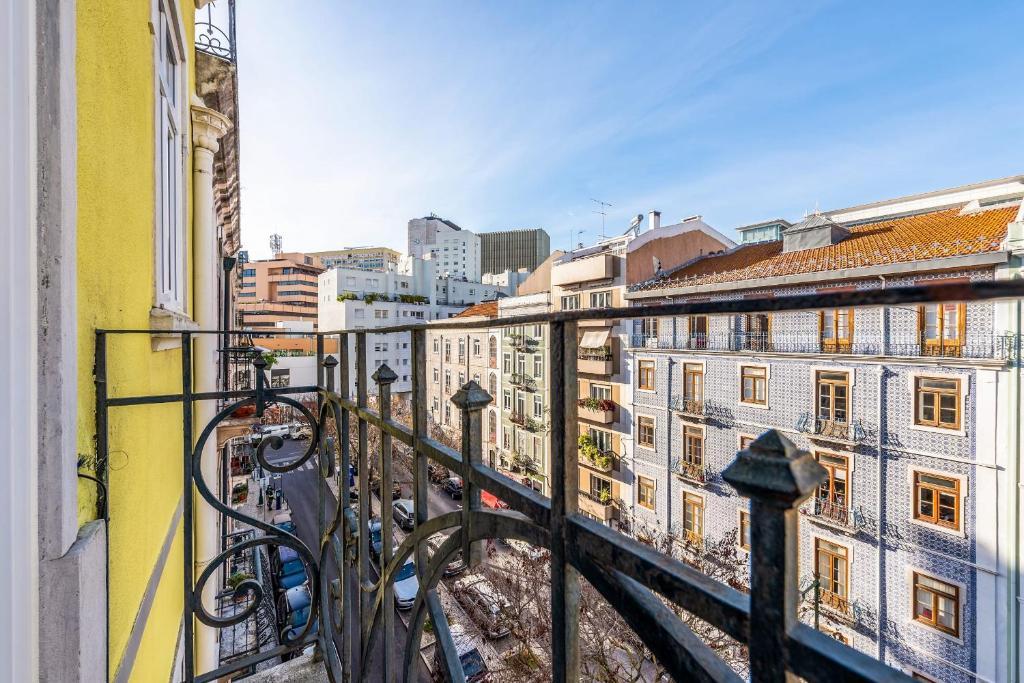 GuestReady Saldanha Building Fado — 4-Star Luxury Hotel in Lisbon, Portugal
