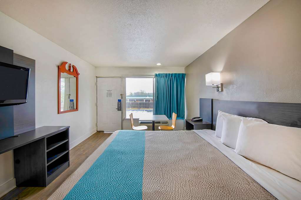 Motel 6 Byron GA - photo 14