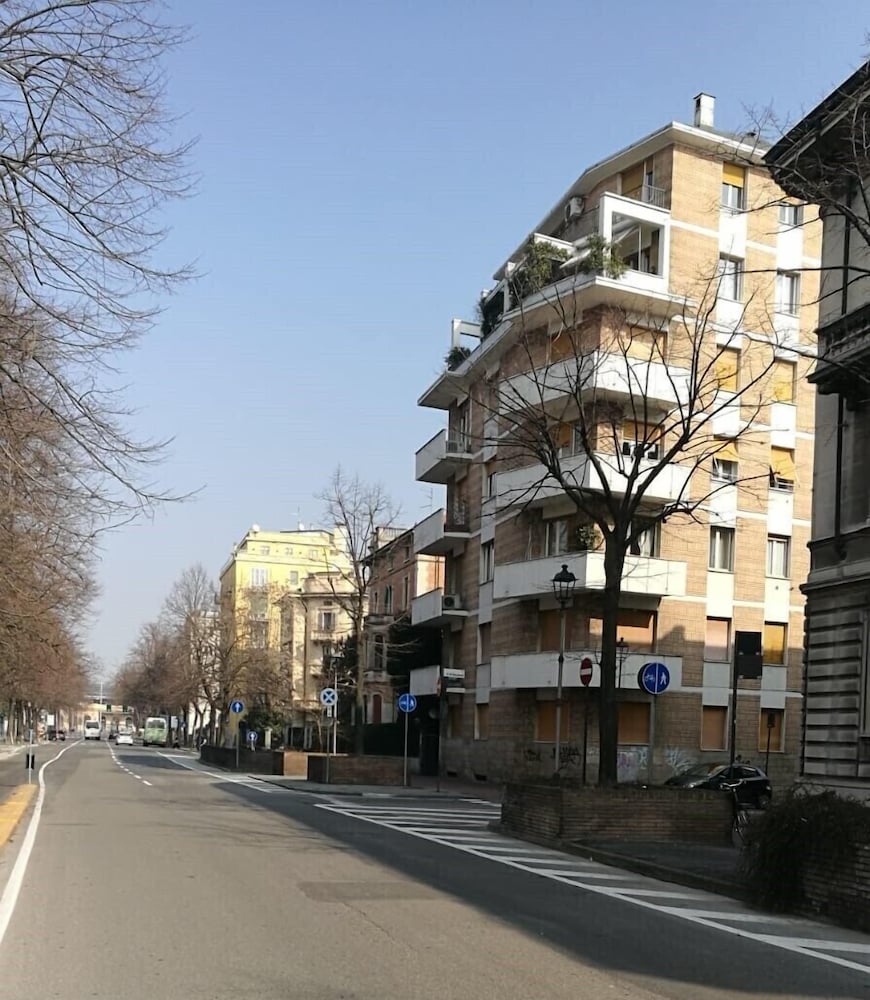 Parma Stazione Rooms in Parma, Italy
