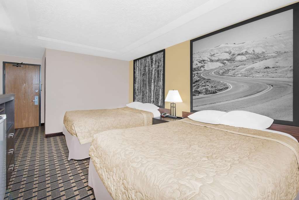 Super 8 by Wyndham Watertown - photo 7
