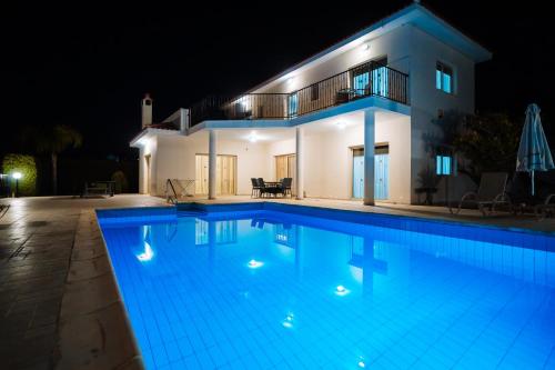 Eframia Dyo by Prestige Bookings — 4-Star Luxury Hotel in Pegeia, Cyprus