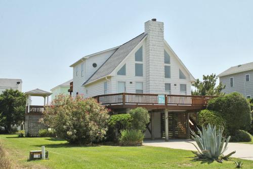 Heron Pointe by Oak Island Accommodations - featured photo