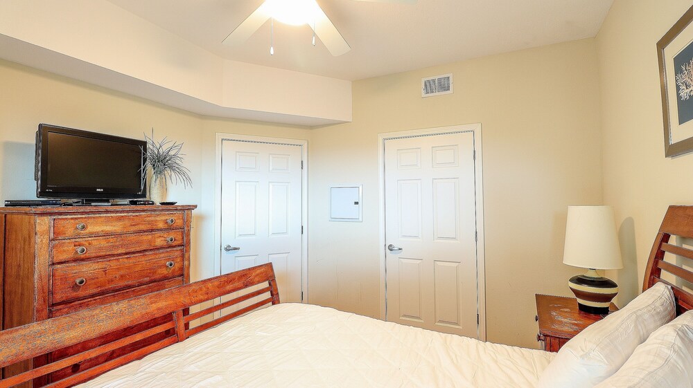 Legacy Towers Legacy II 305 - photo 20