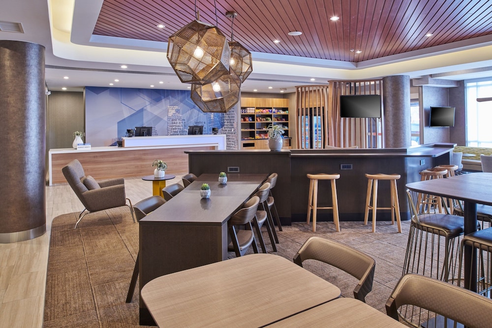 SpringHill Suites by Marriott Detroit Dearborn - photo 2