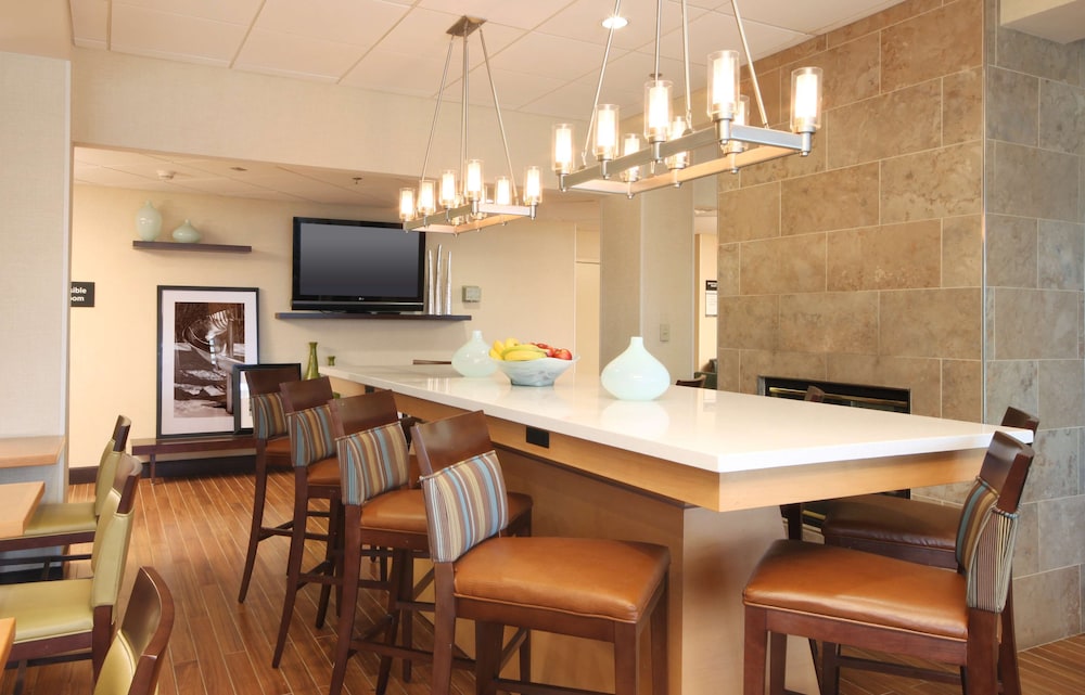 Hampton Inn White Plains Tarrytown - photo 19