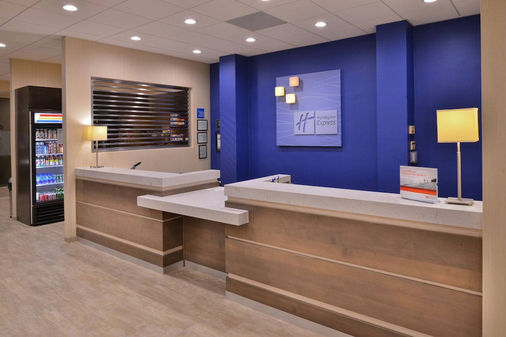 Holiday Inn Express & Suites Pasadena Los Angeles by IHG - photo 56