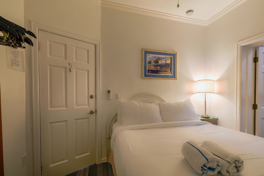 Duval Inn - photo 27