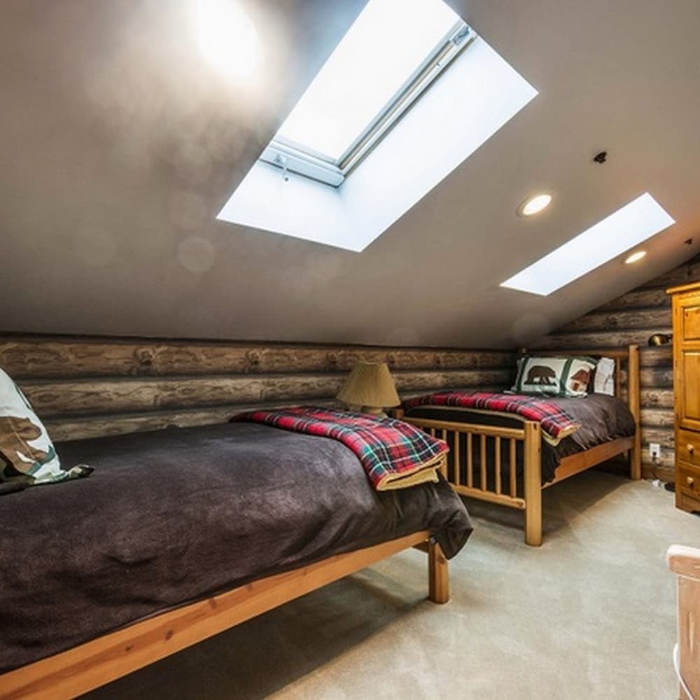 Abode on Silver Creek - photo 8