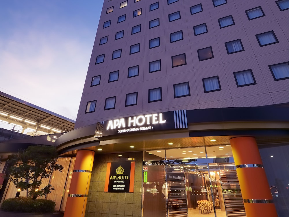 Apa Hotel Gifu Hashima Ekimae in Hashima, Japan