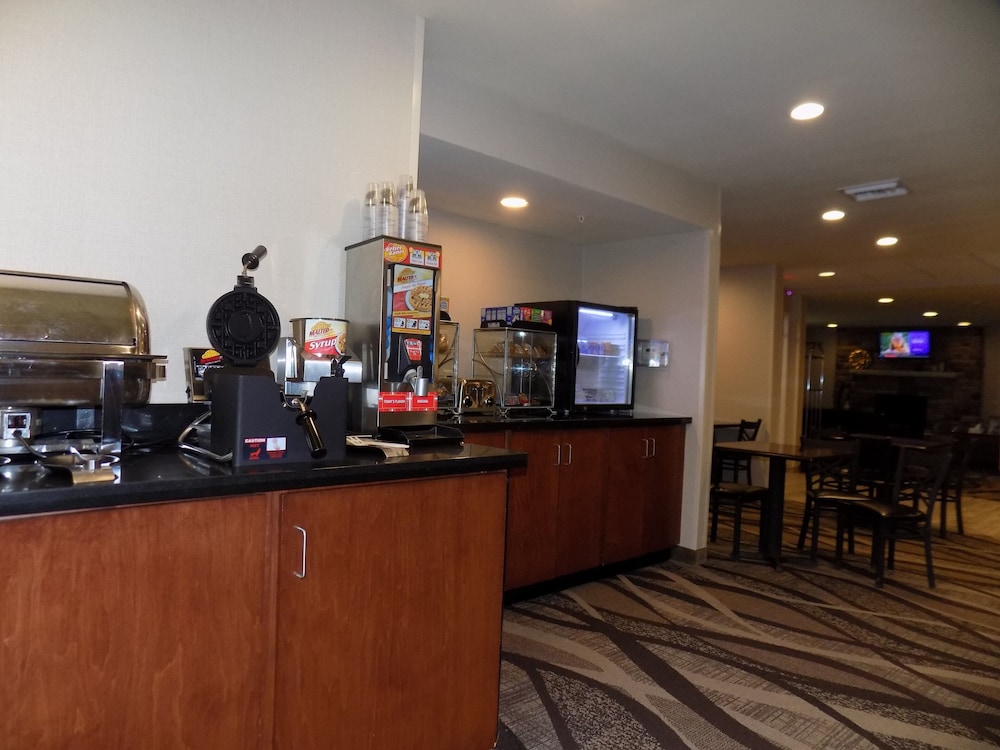 Cobblestone Hotel & Suites Seward - photo 57