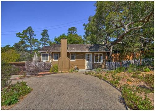 The Bonny Cottage By The Sea Spring Special — 4-Star Luxury Hotel in Cambria, United States