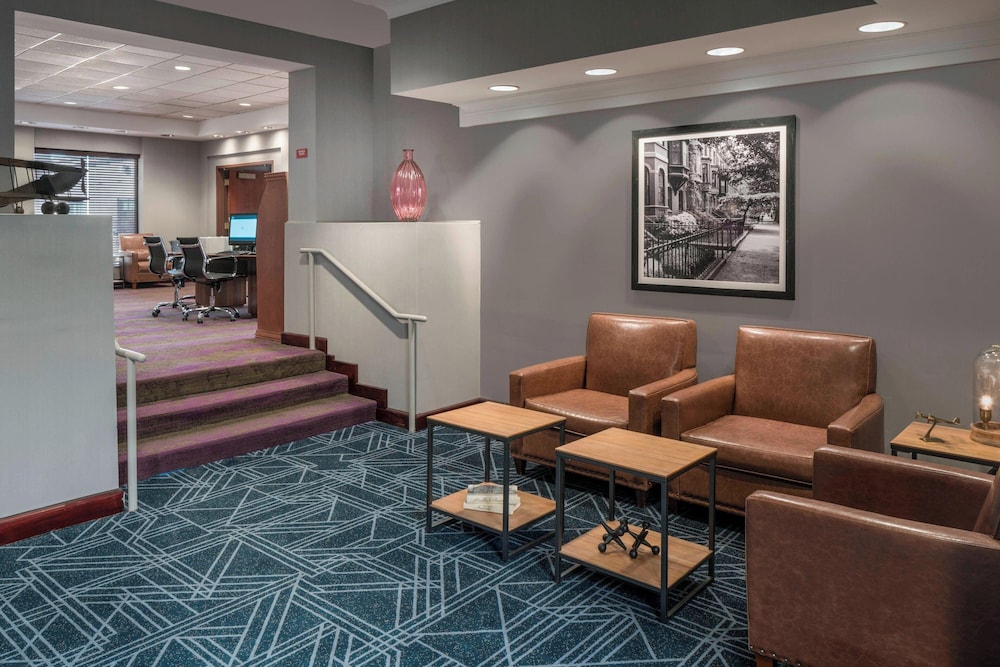 Four Points by Sheraton Boston Logan Airport Revere - photo 37