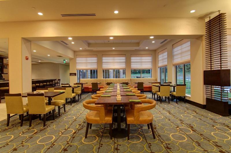 Hilton Garden Inn Woodbridge - photo 10