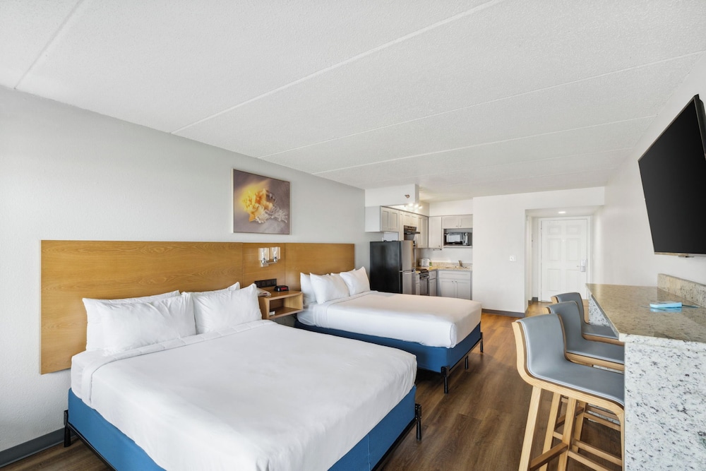 Sugar Sands Beachfront Hotel a By The Sea Resort - photo 18