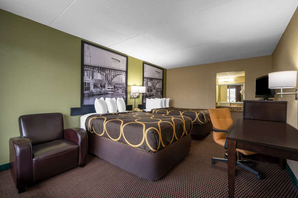 Super 8 by Wyndham Perrysburg Toledo - photo 24