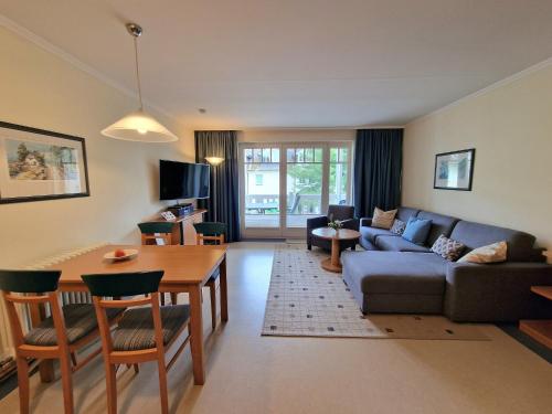 Dünenpark Binz Komfort Ferienwohnung mit 1 Schlafzimmer und Balkon im Obergeschoss 078 — 4-Star Luxury Hotel in Ostseebad Binz, Germany
