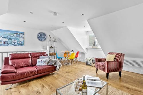 17 At The Beach Torcross in Kingsbridge, United Kingdom